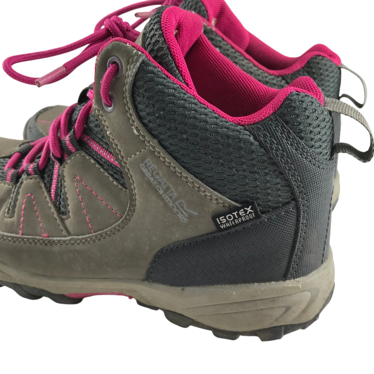 Regatta walking boots shoe size 3 pink and brown isotex waterproof