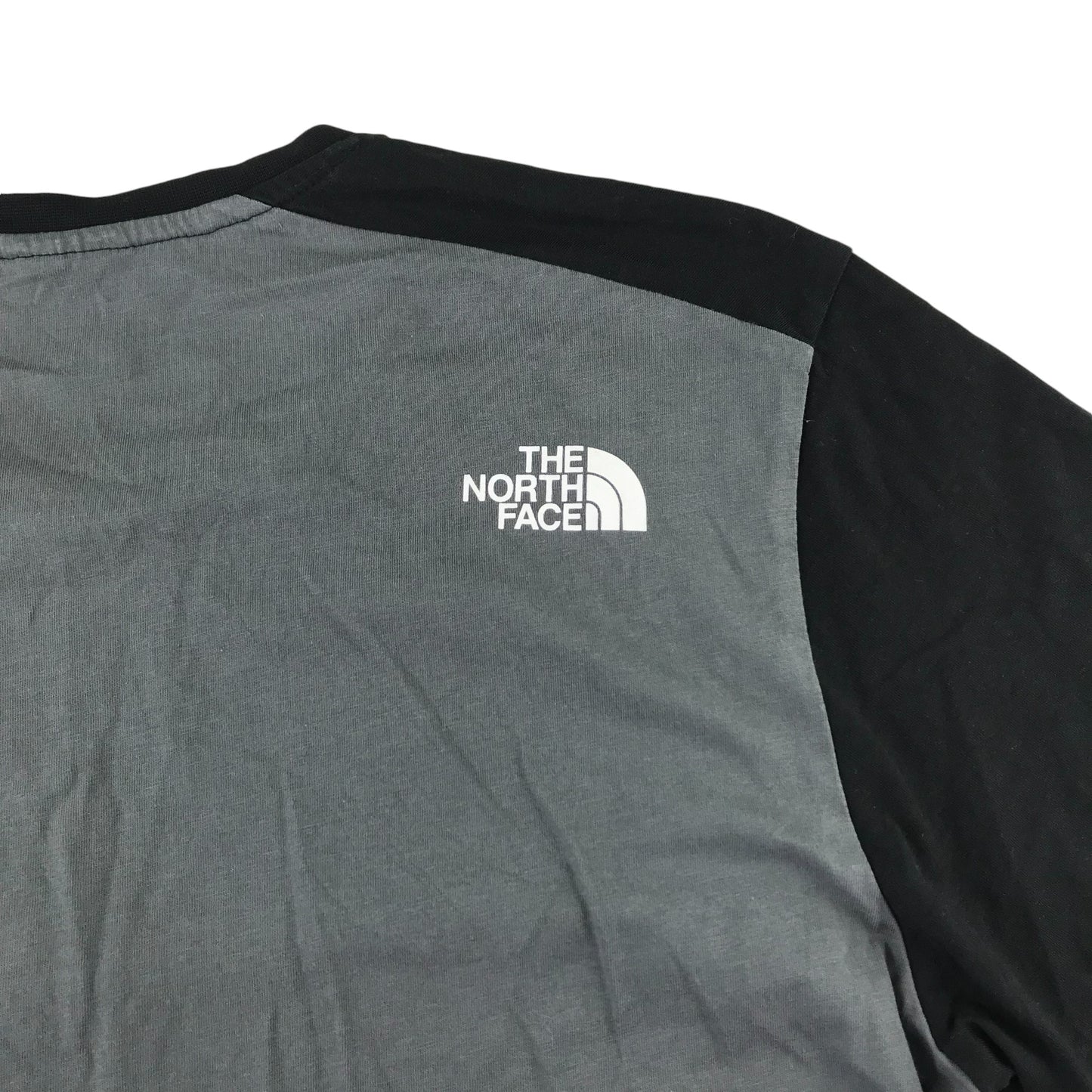 The North Face t-shirt men size M grey and black short sleeve cotton