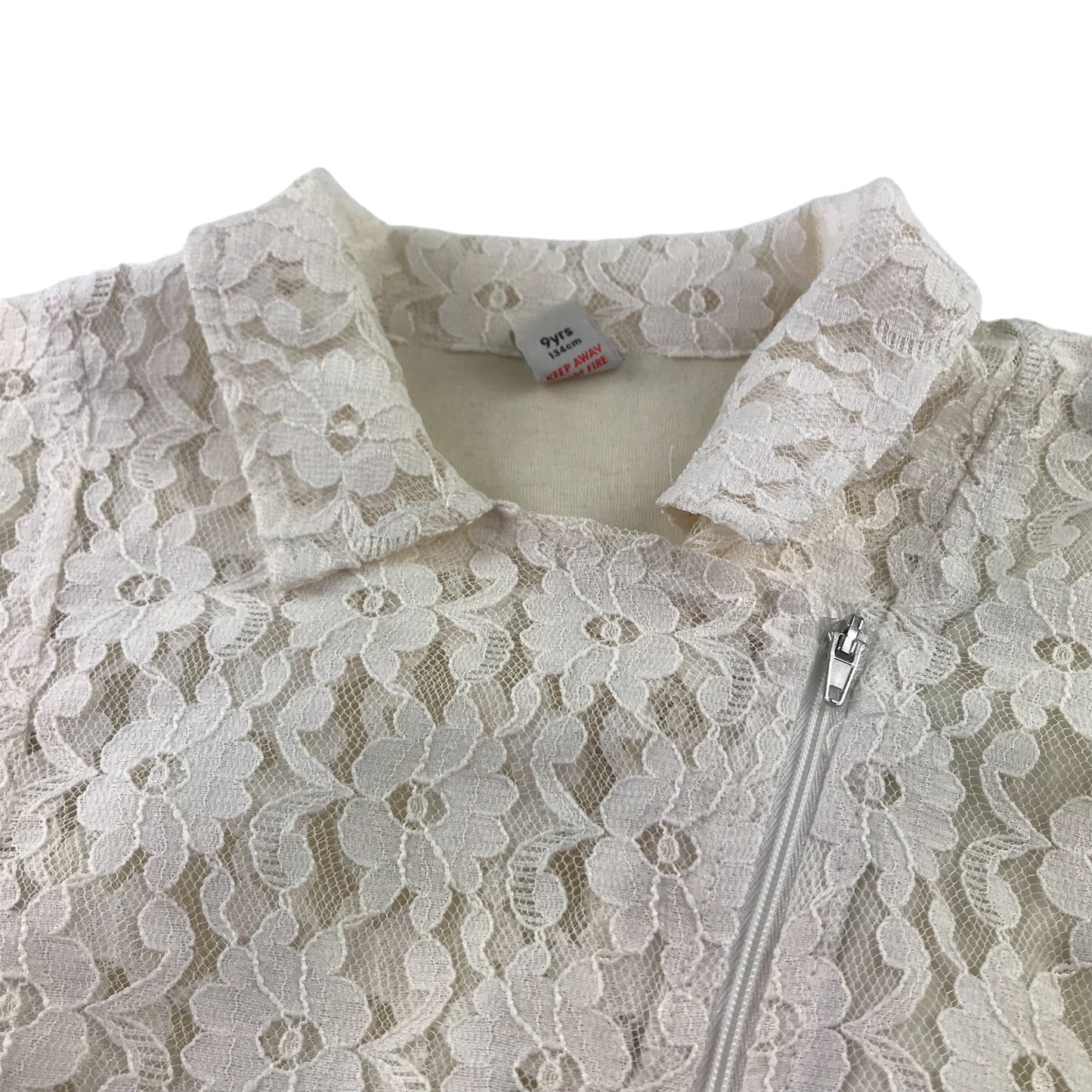 Tu blouse top 9 years white lace floral design diagonal zipper