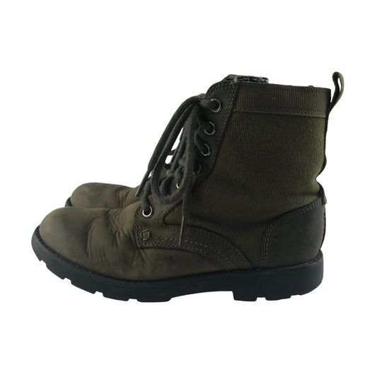 Clarks boots shoe size 13G junior khaki colour high tops with laces