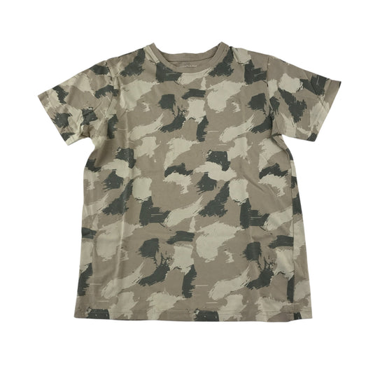 Primark t-shirt 10-11 years grey camo design short sleeve cotton