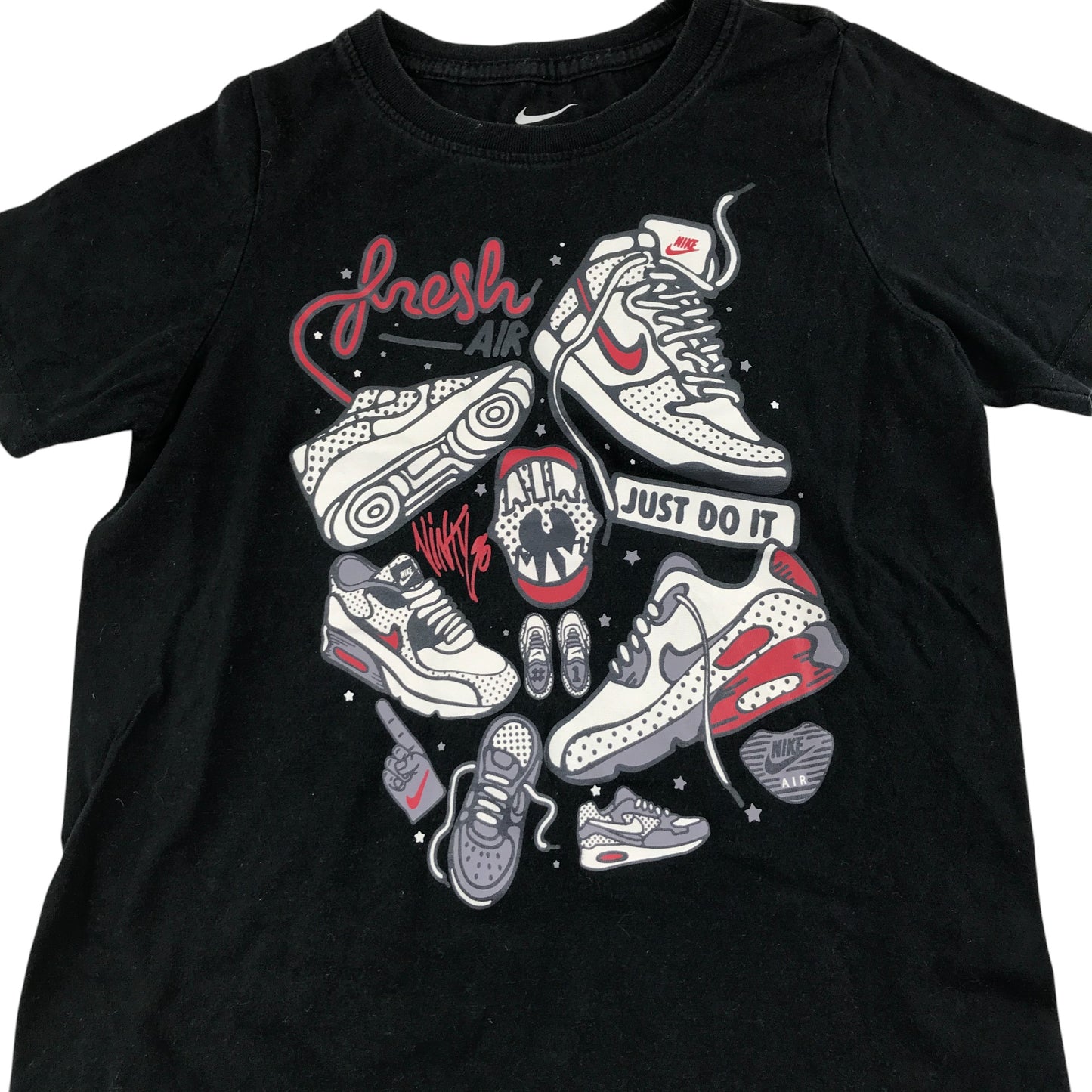 Nike t-shirt 6-8 years black sneakers print short sleeve cotton