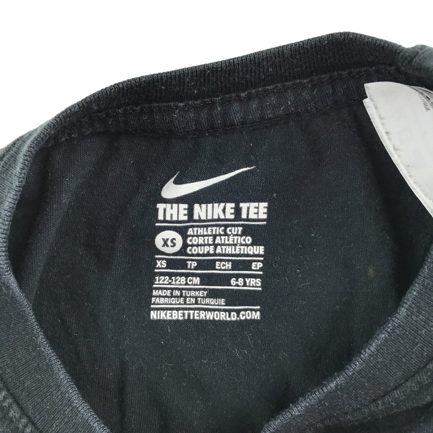 Nike t-shirt 6-8 years black sneakers print short sleeve cotton