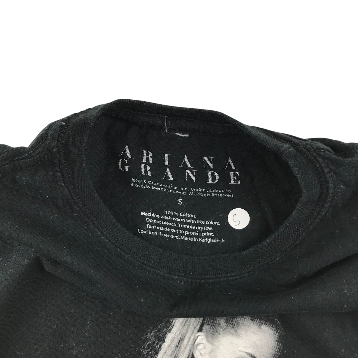 Ariana Grande 2015 tour t-shirt womens size S black short sleeve cotton