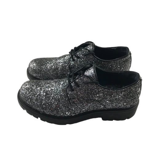 Gioseppo Shoes Shoe Size 3.5 Black and Silver Glittery Oxford Style