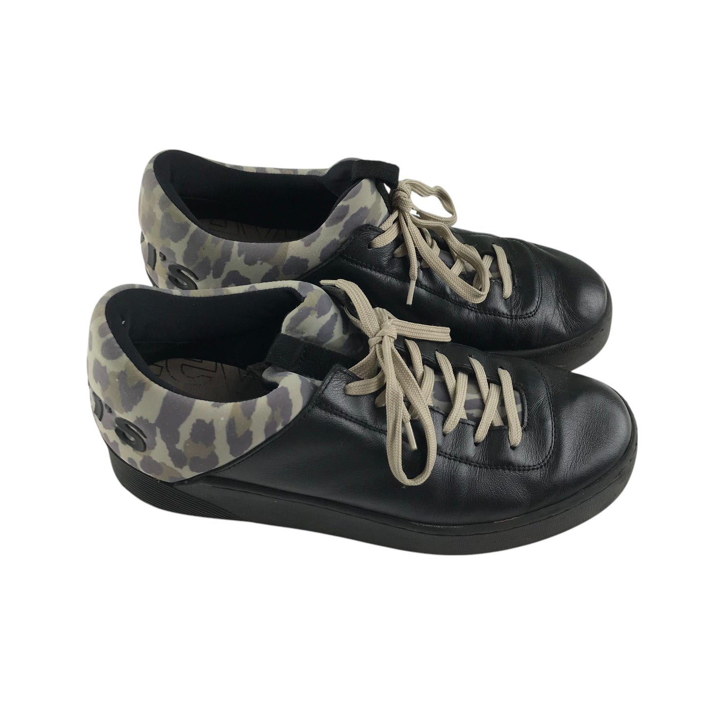 Levi's shoes shoe size 6.5 black leopard spots pattern leather with laces