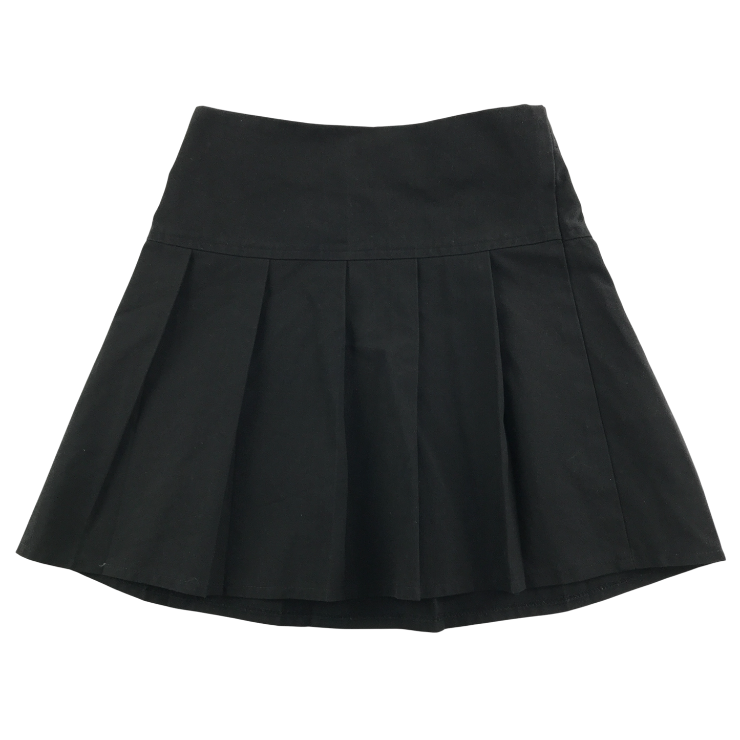 Black pleated school skirt