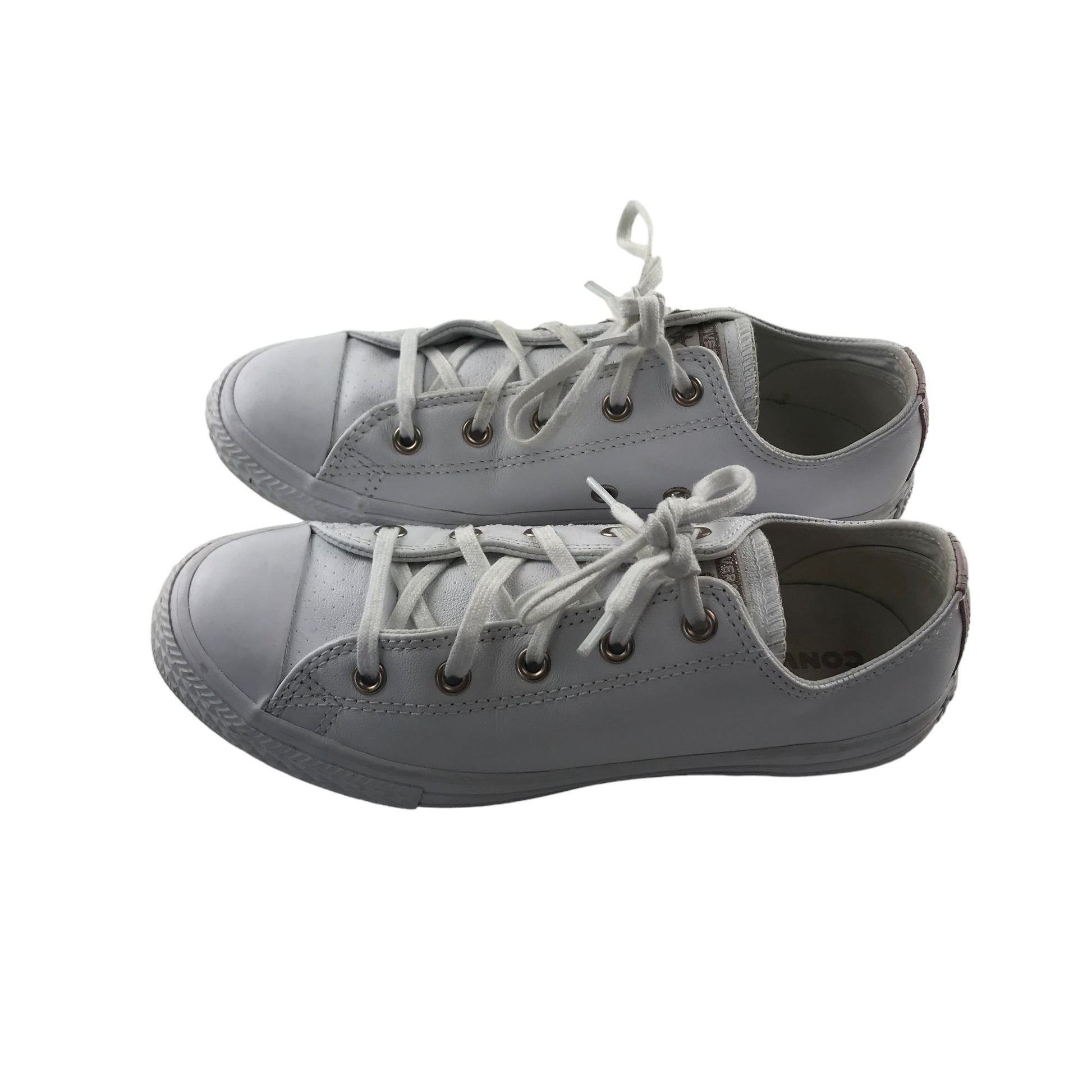 Converse trainers shoe size white leather low tops Chuck Taylor