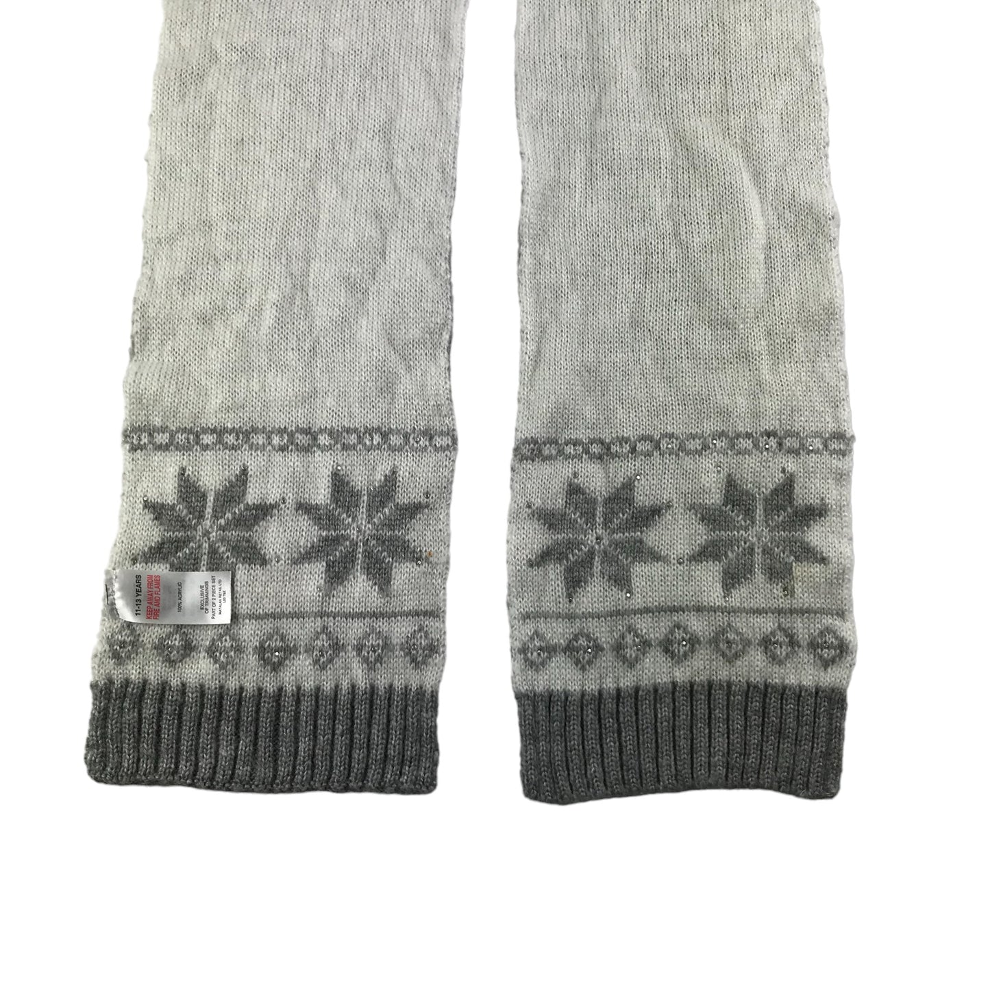 Matalan Bobble Hat and Scarf Set Age 11-13 Grey Snow Flakes and Pearls