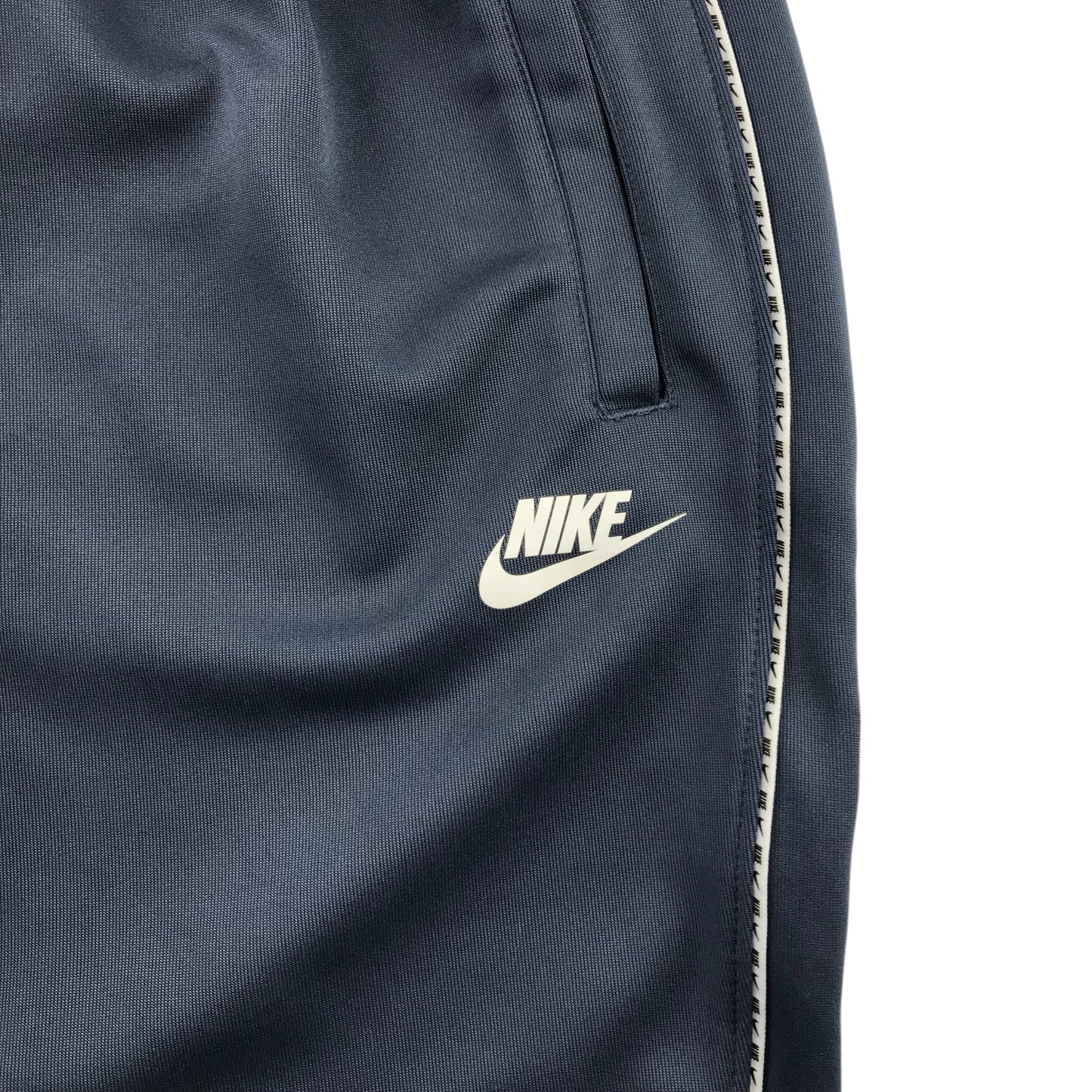 Nike sport shorts men size S navy elasticated waist