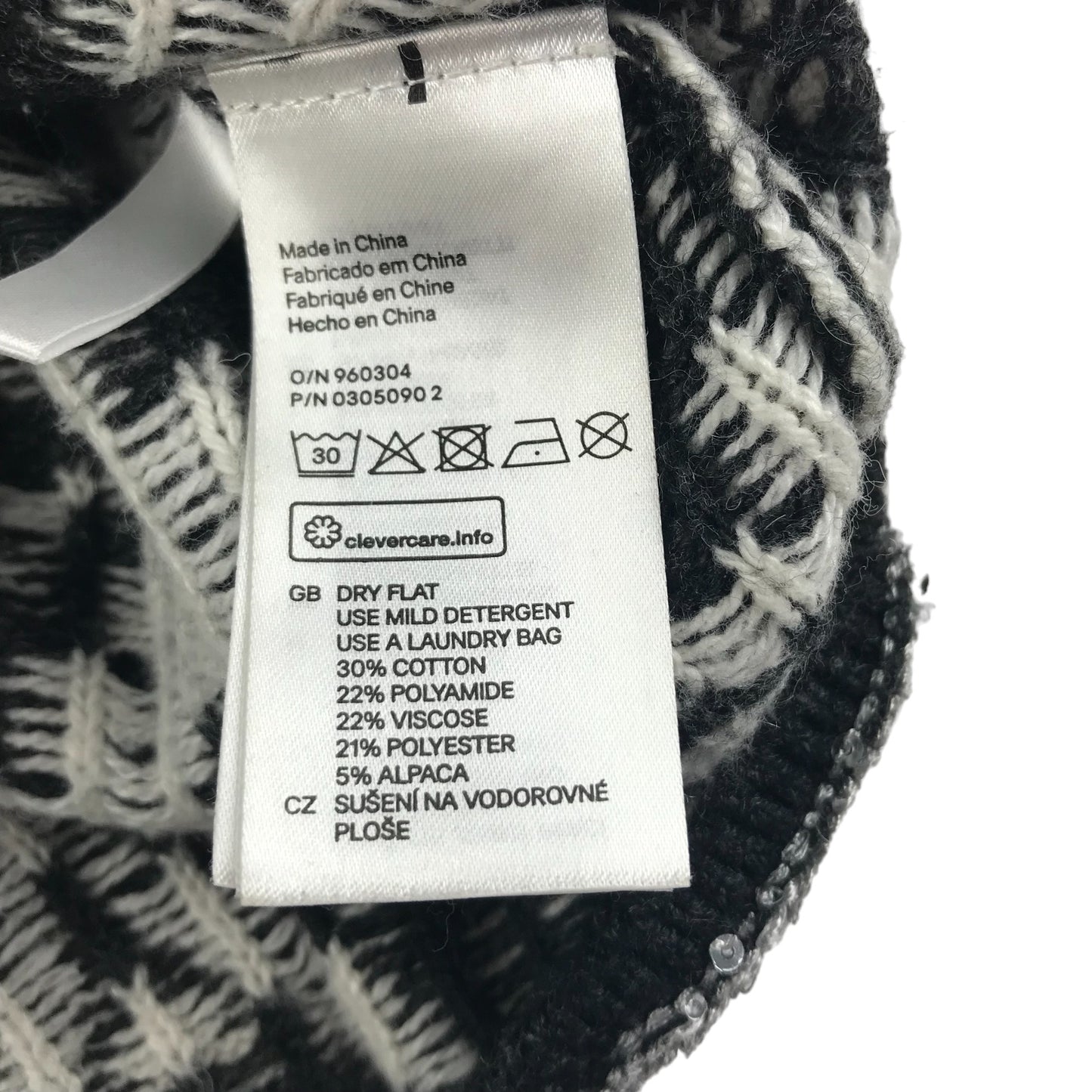 H&M Jumper Age 12-14 Grey Knit Pattern