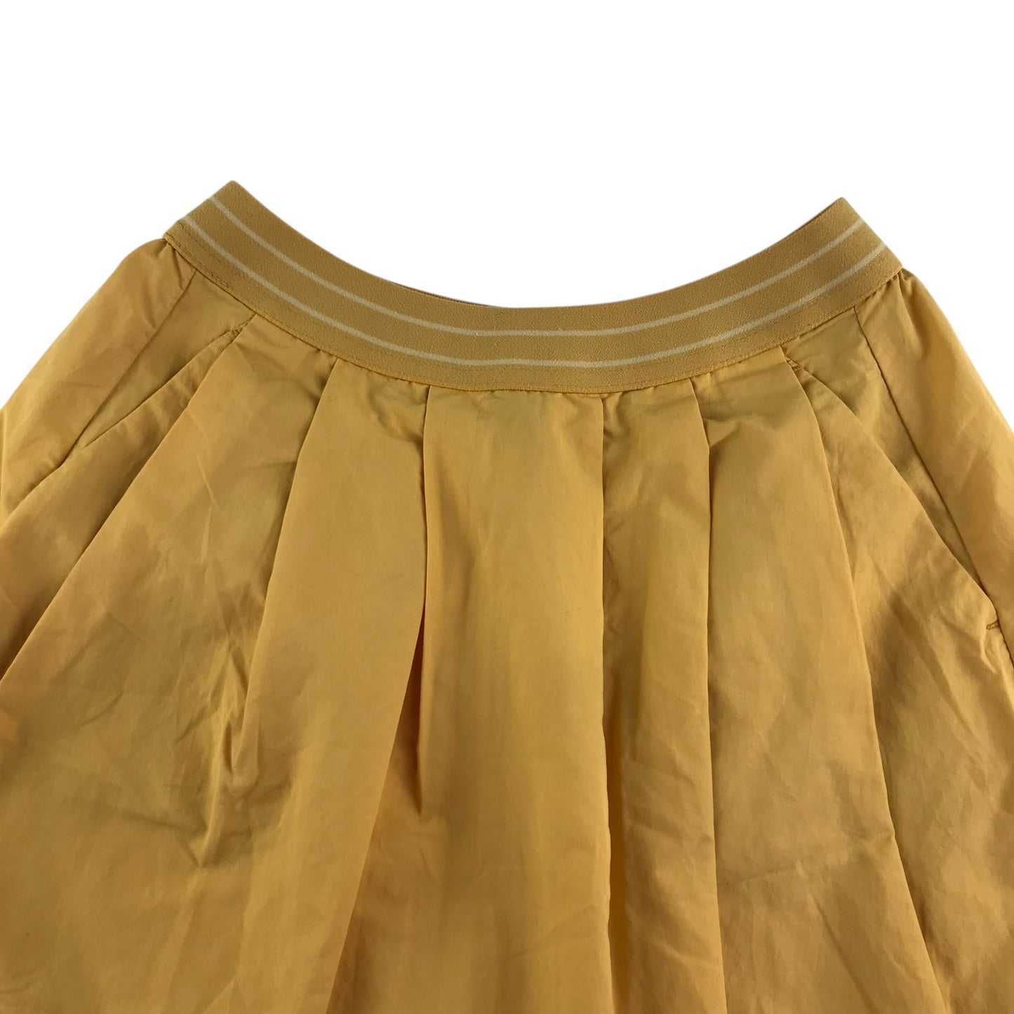 Uniqlo skirt 7-8 year yellow plain pleated with thin waist band