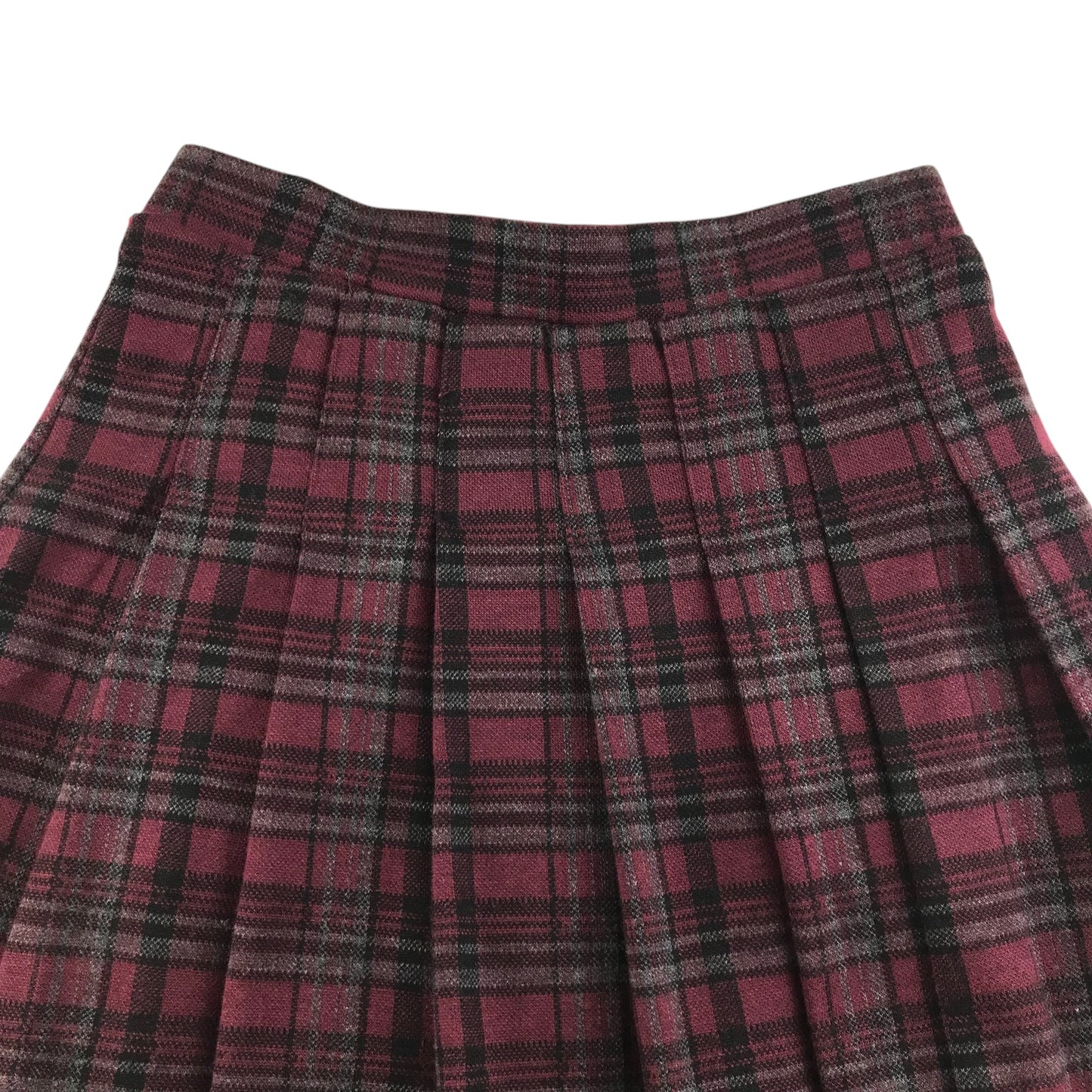 Zara skirt 8-9 year burgundy checked pleated with elastic waistband