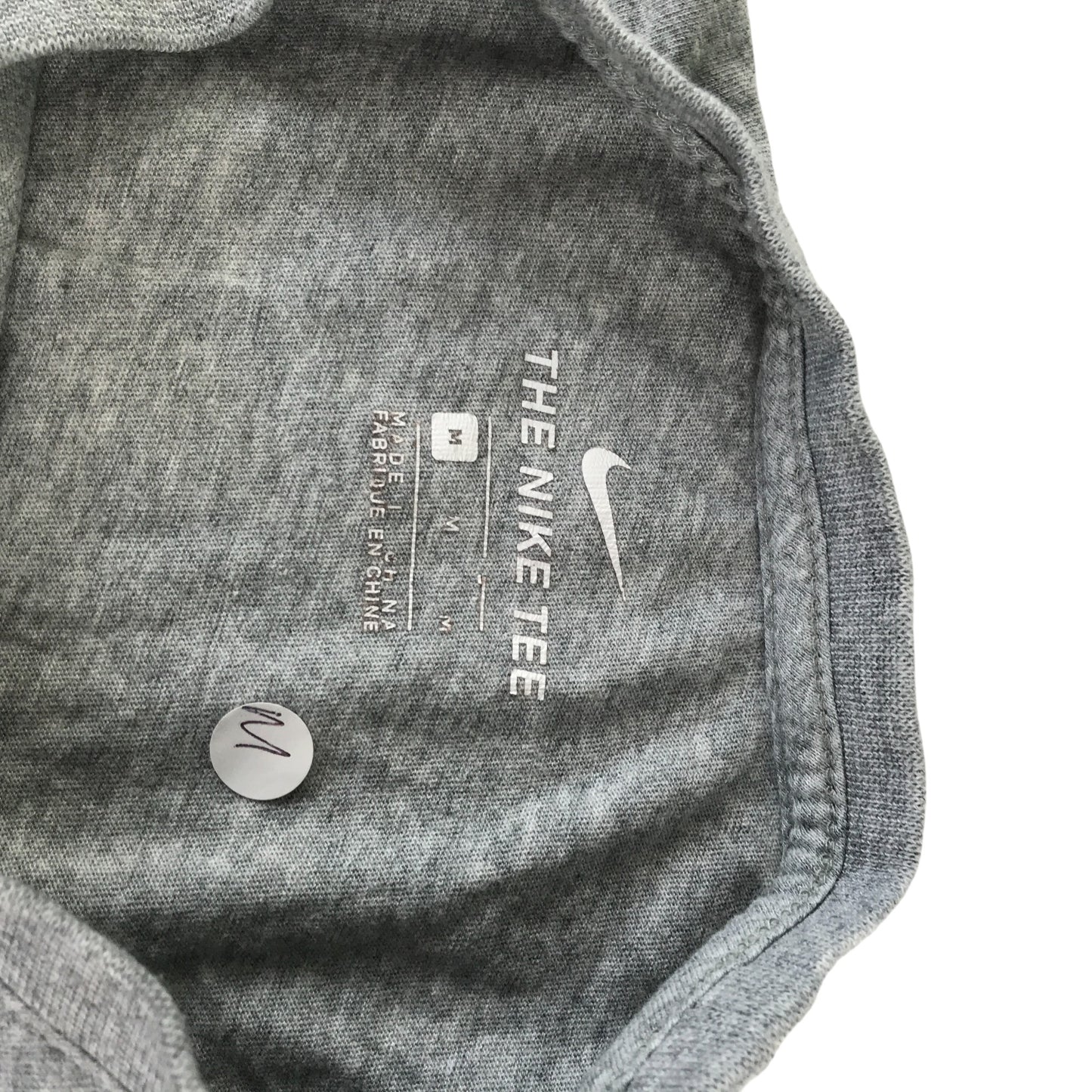 Nike t-shirt adult M grey with black and white logo cotton