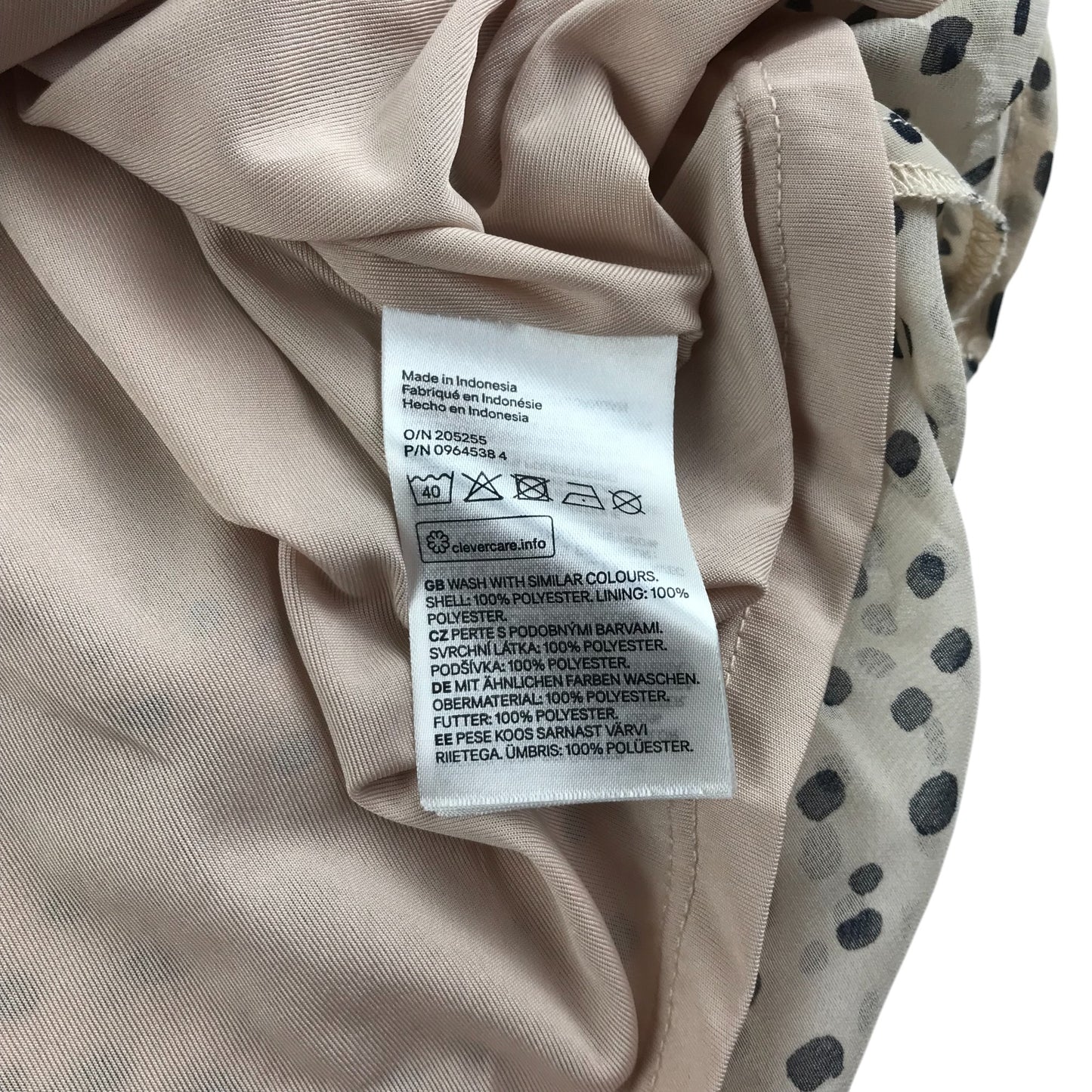 H&M skirt 12-14 years cream layered spotted pattern