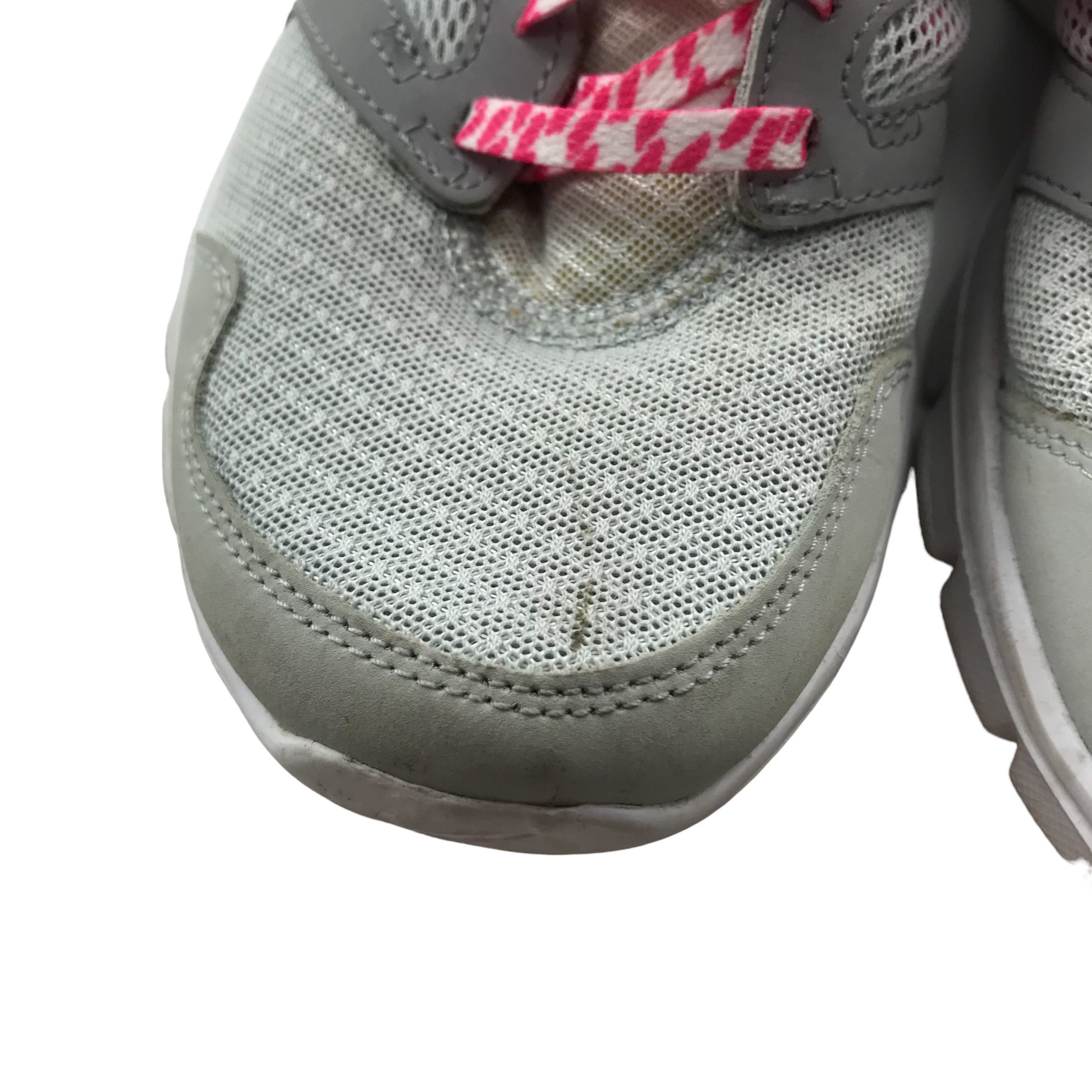 Nike Flex Experience RN 3 Grey and Pink Trainers Shoe Size 4.5 ApparelXchange CIC