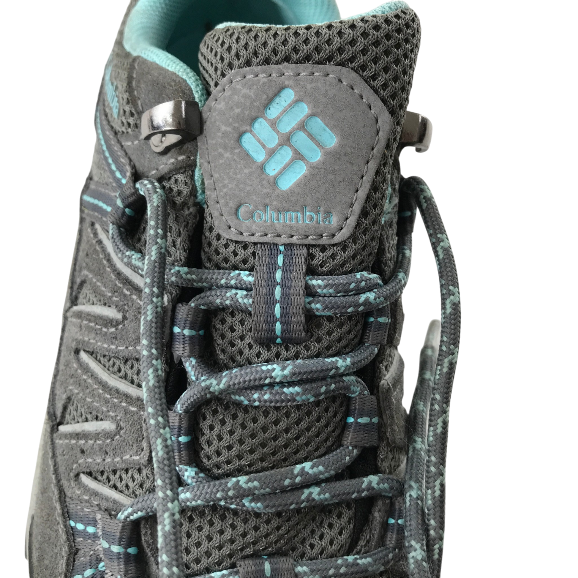 Preloved Columbia shoes for adults