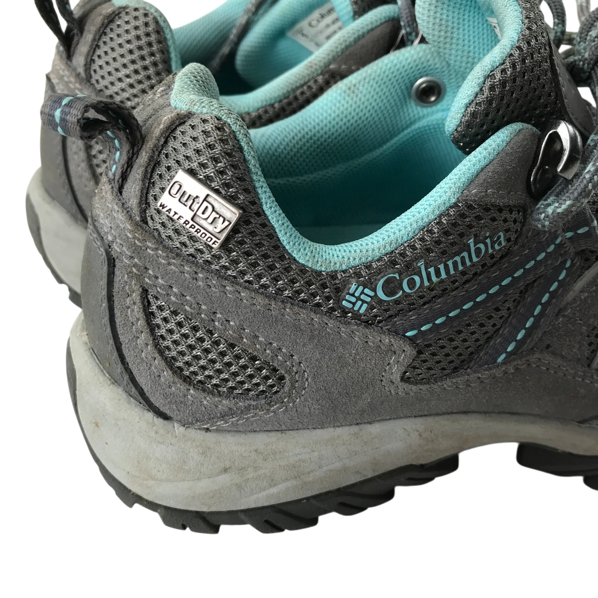 Preloved Columbia shoes for adults