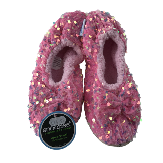 Preloved Snoozies slippers for adults