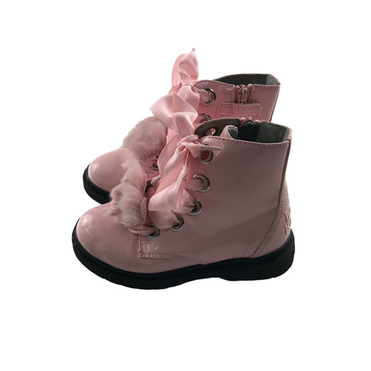 Lelli Kelly boots shoe size 10 junior light pink ankle boots with fluffy unicorn trinkets