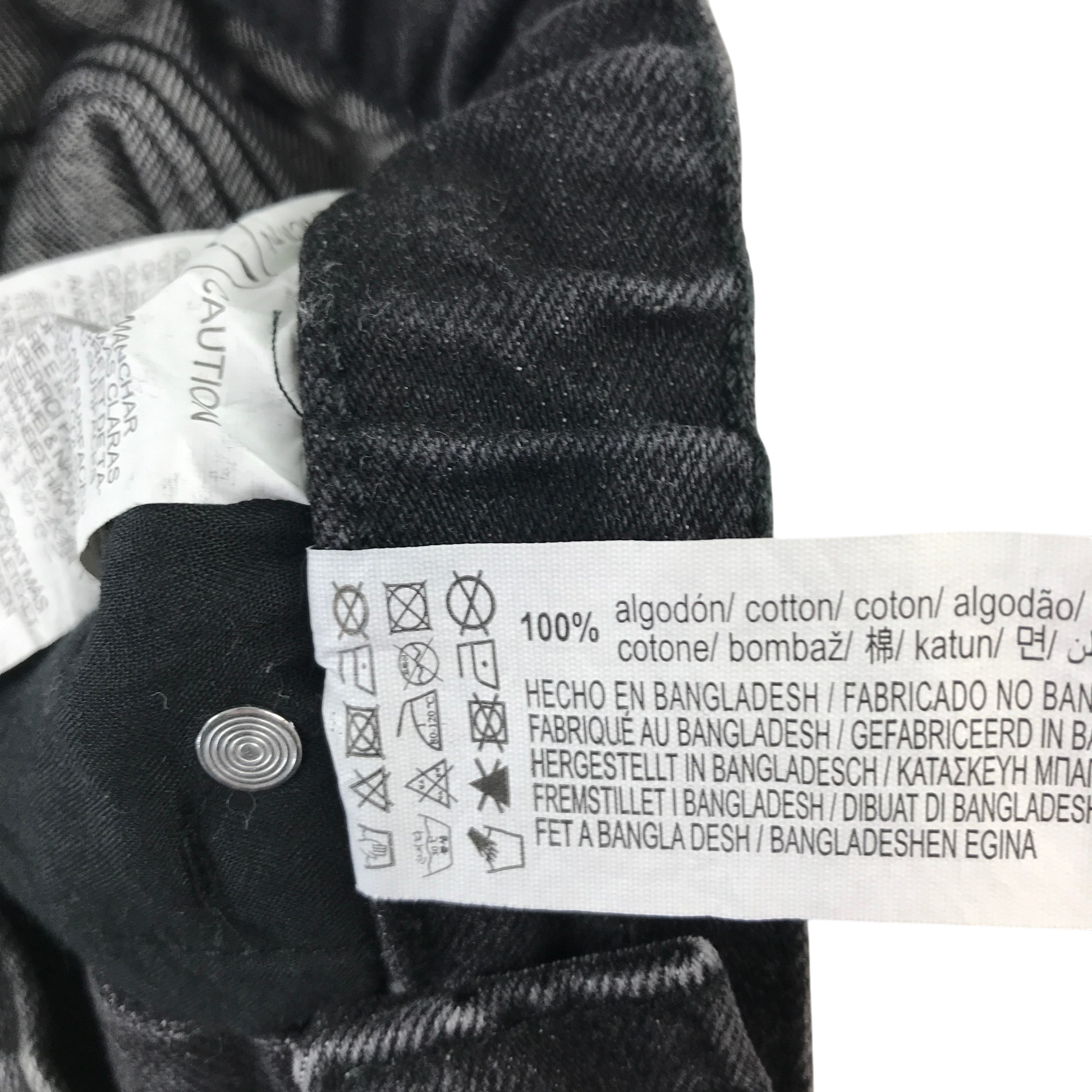 Preloved Pull & Bear shorts for adults