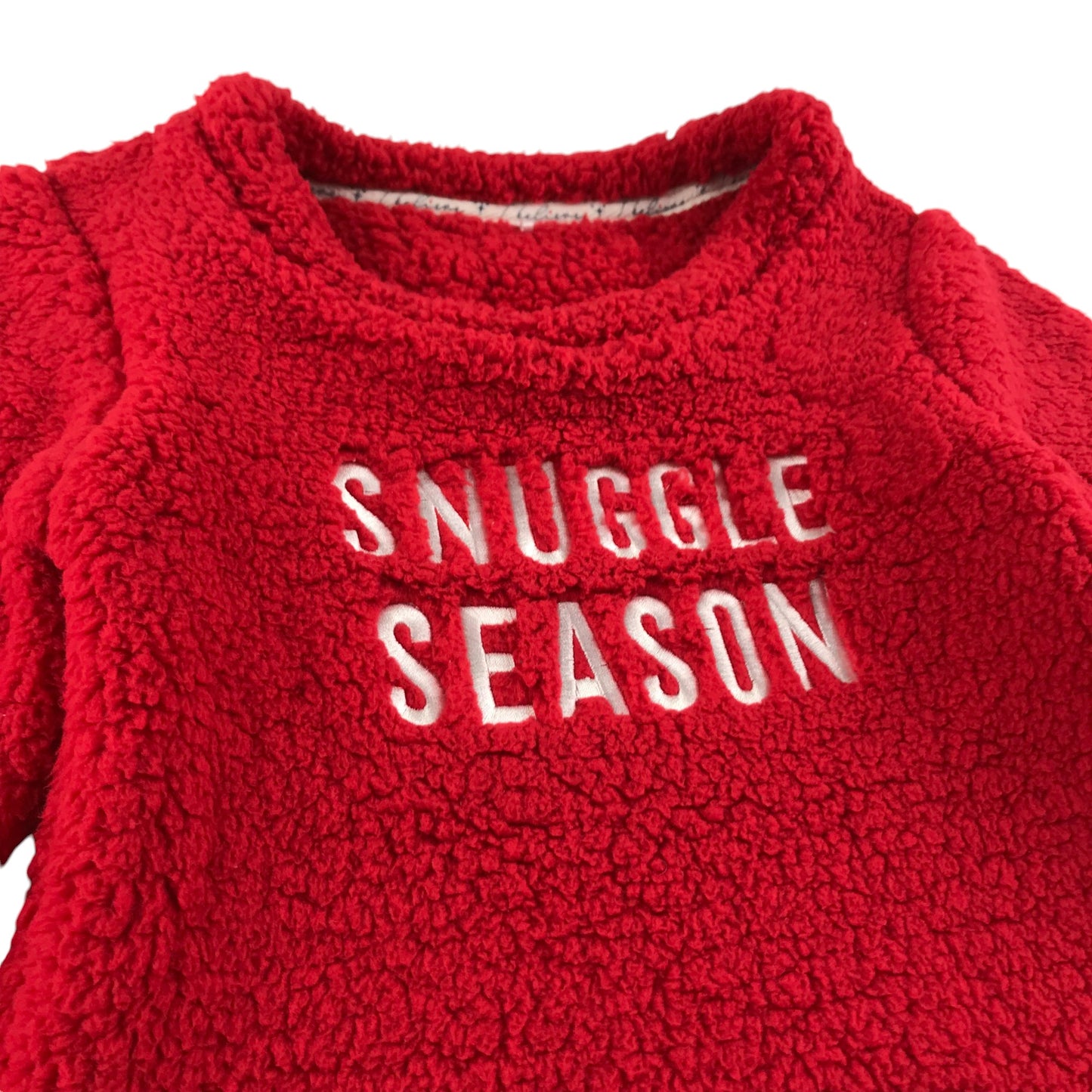 George pyjama set 5-6 years red fluffy Snuggle Season