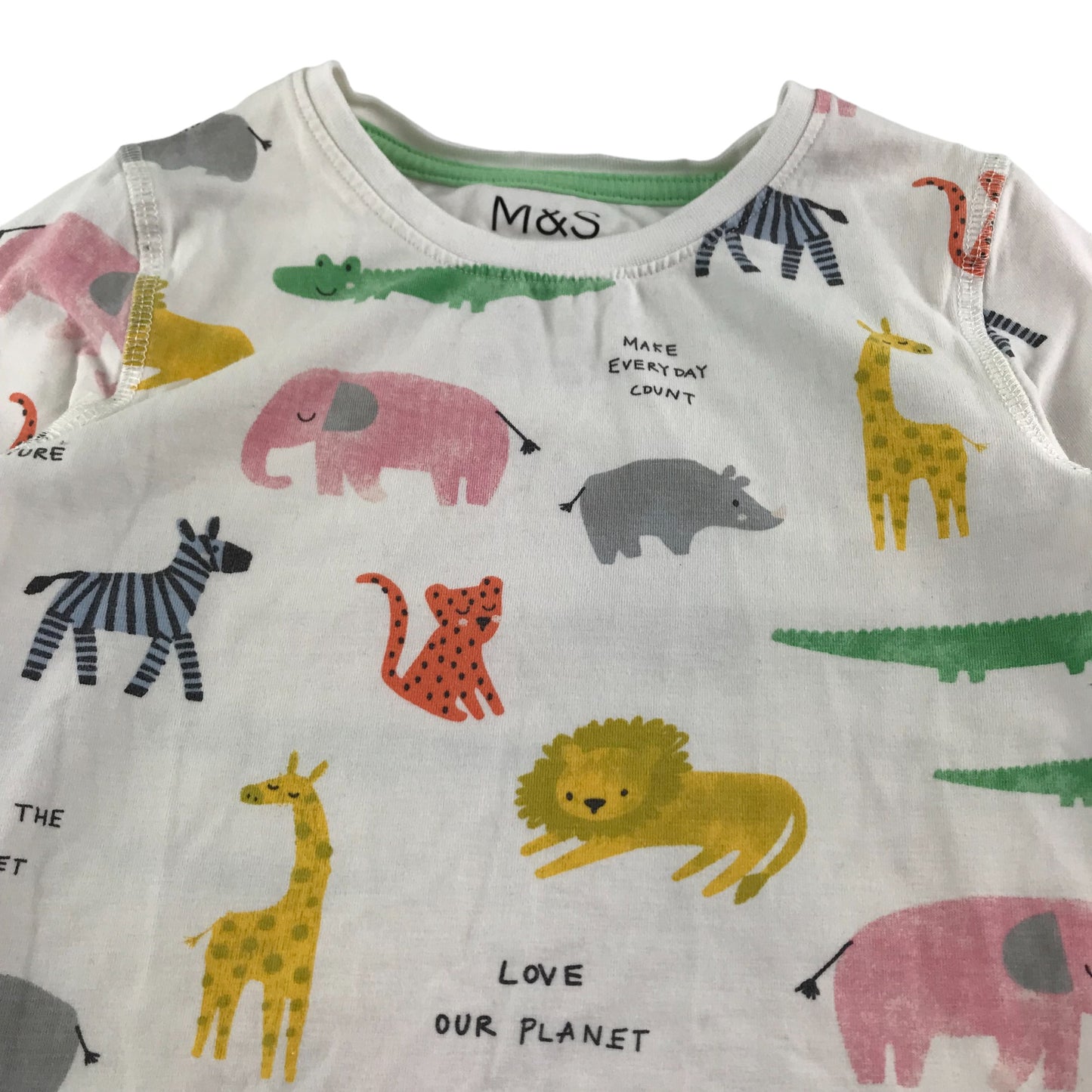 M&S pyjama set 5-6 years white and multicolour animals print long sleeve