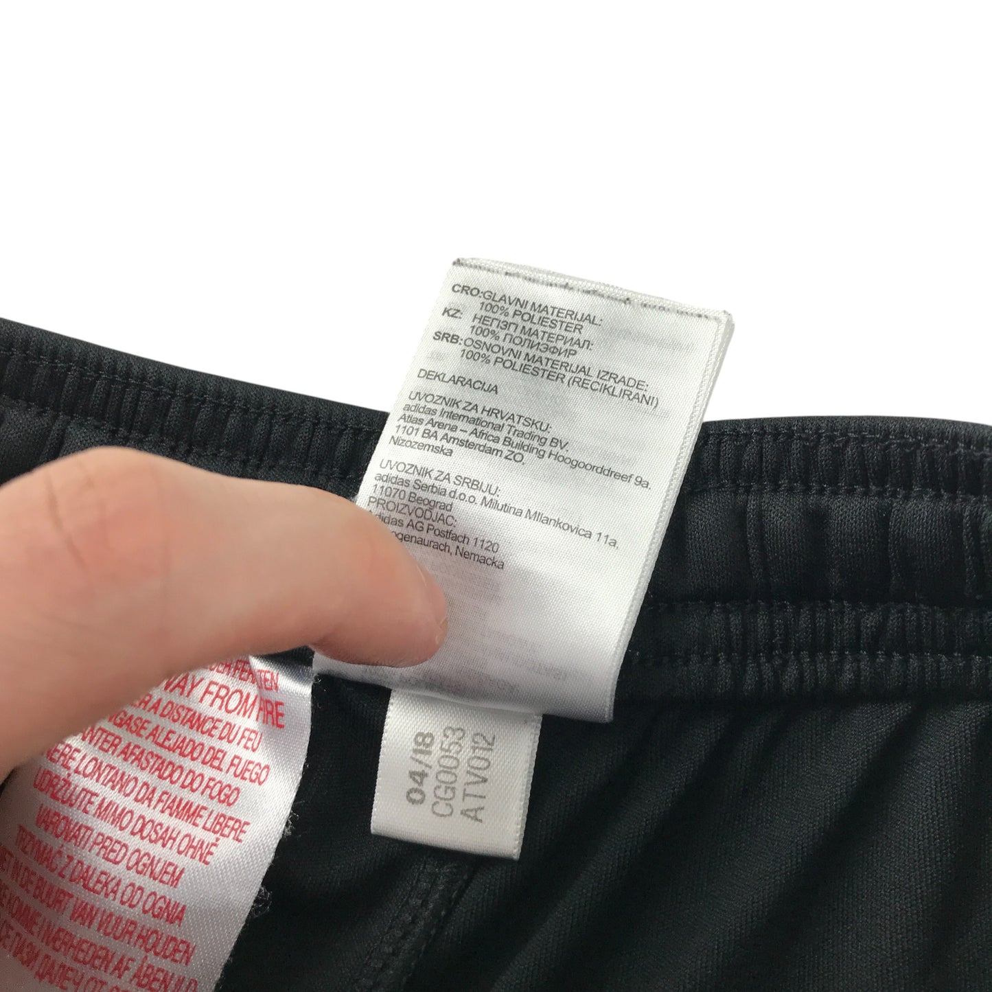 Adidas sport shorts 9-10 years black Manchester United badge