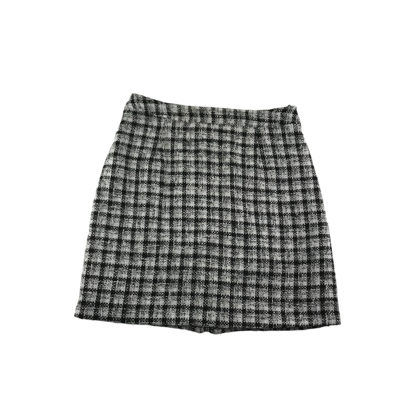 New Look Shorts Women's Size 8 Black and White Checked