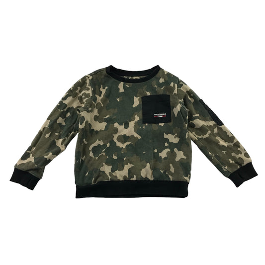 Nutmeg sweater 5-6 years Khaki army green jungle camo with front pocket