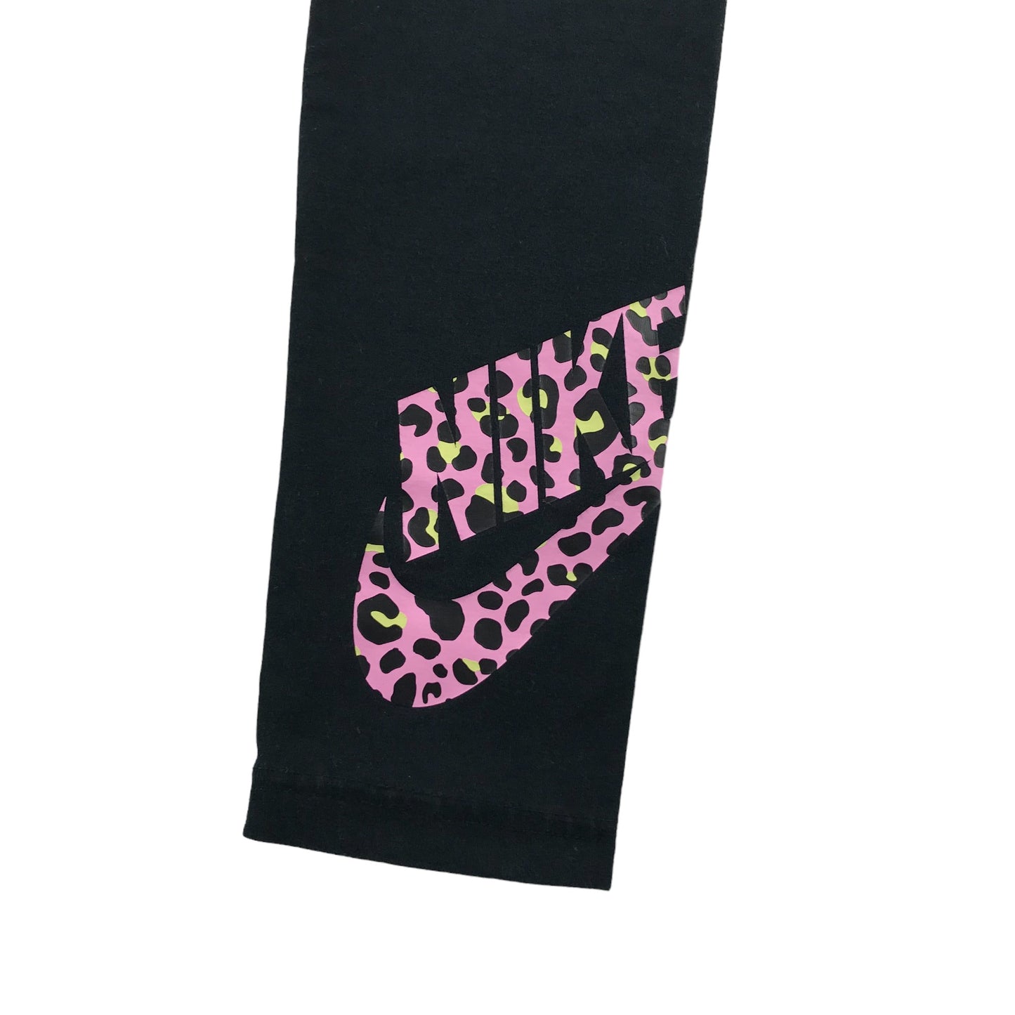 Nike leggings 9-11 years black with pink logo on the leg cotton blend