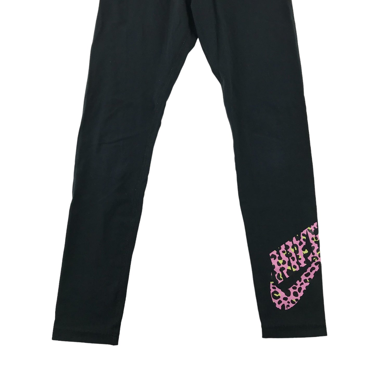 Nike leggings 9-11 years black with pink logo on the leg cotton blend