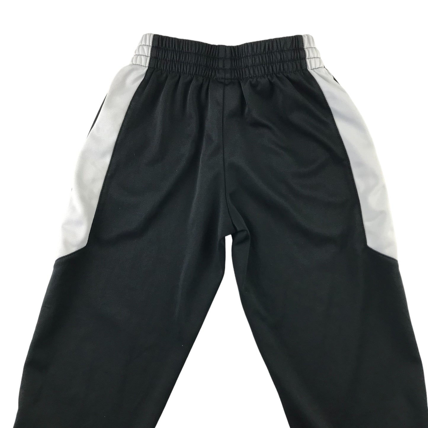 Nike joggers 6-7 years black sporty trackies