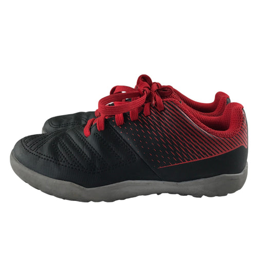 Decathlon football boots shoe size UK 10.5 junior black and red artificial grass