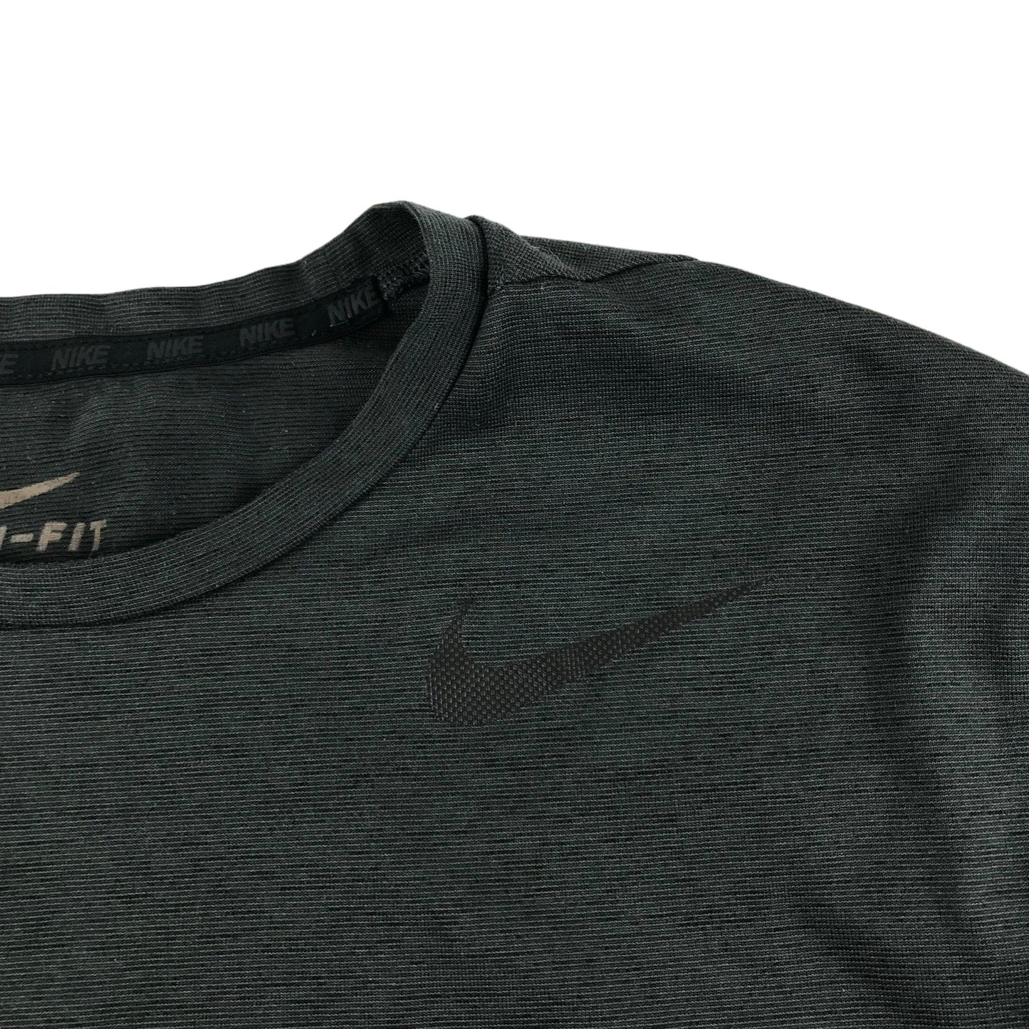 Nike Sport Top Size Medium Grey Long Sleeve Plain