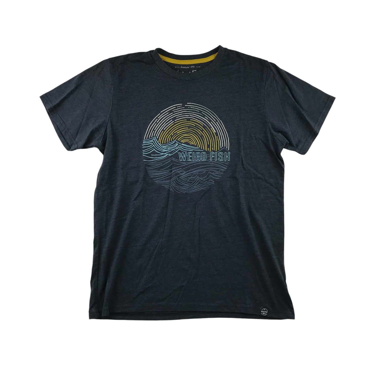 Weird Fish T-Shirt Men's Medium Grey Ocean Sunrise Graphic Design