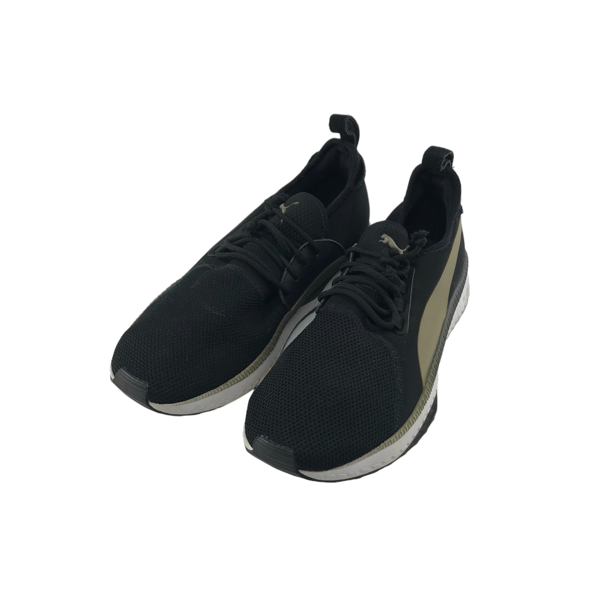 Puma shoes deals black and gold