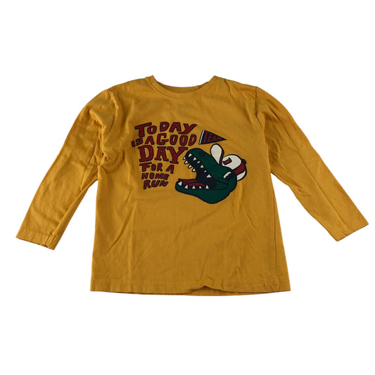 Primark t-shirt 5-6 years yellow graphic print design cotton