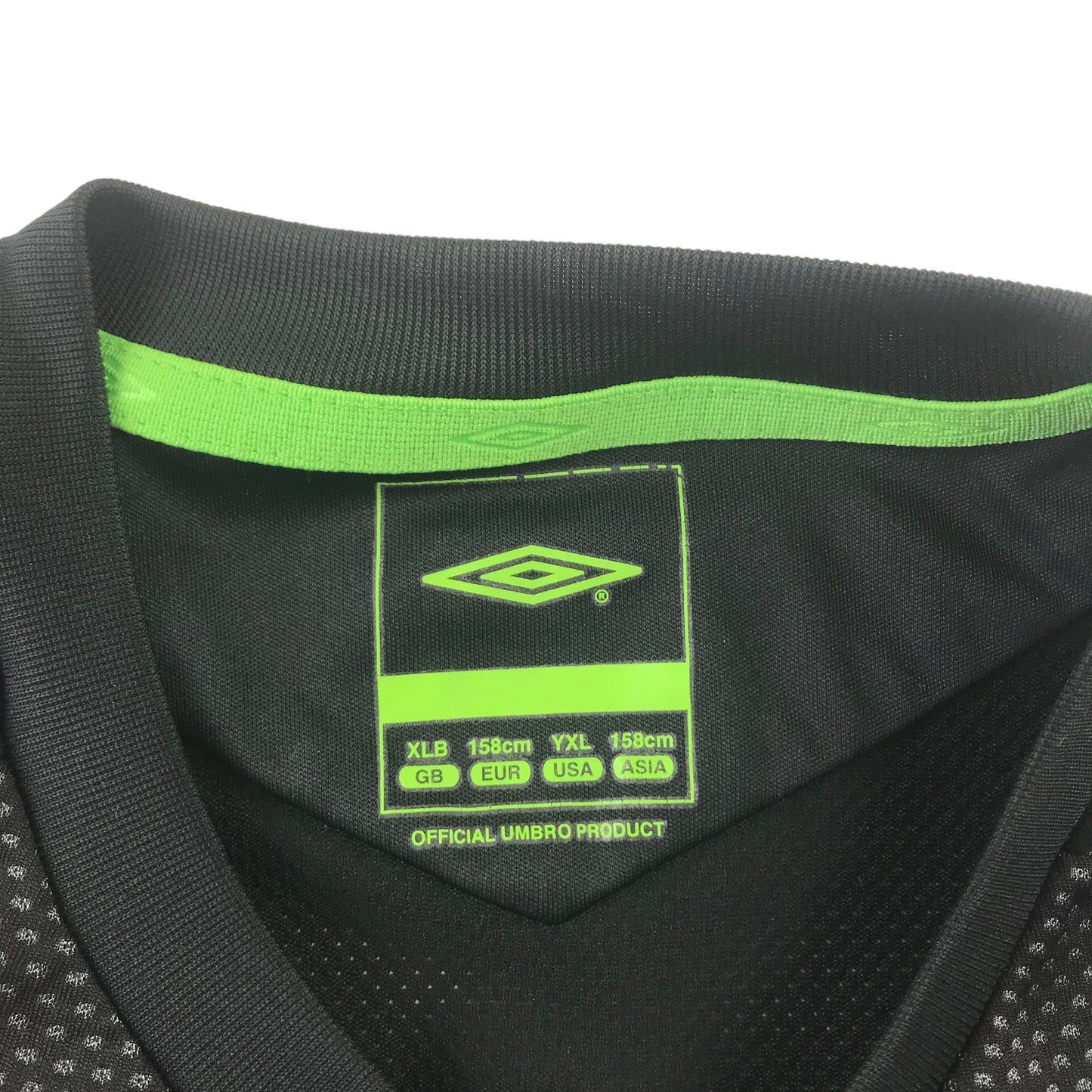 Umbro S5 Sports Top Age 13 Black Plain with Logo and Neon Green Details