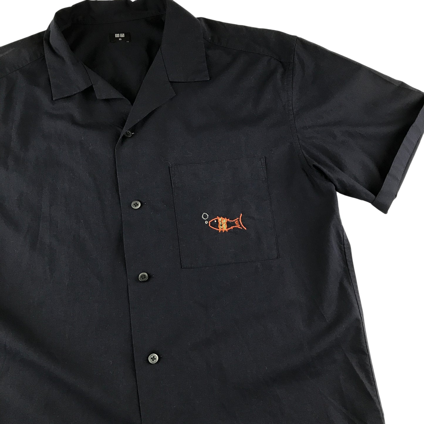 Uniqlo shirt men's XS navy plain button up short sleeve with embroidered fish