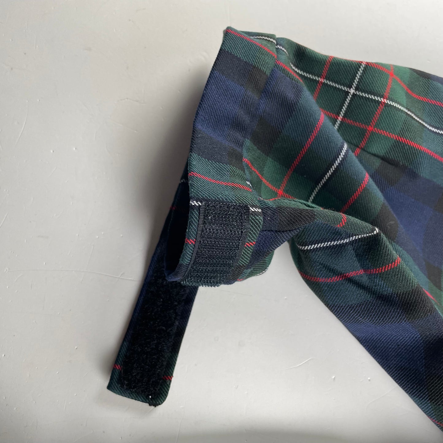 Slanj Scotland tartan golf trousers green and blue 30in waist 3/4 length