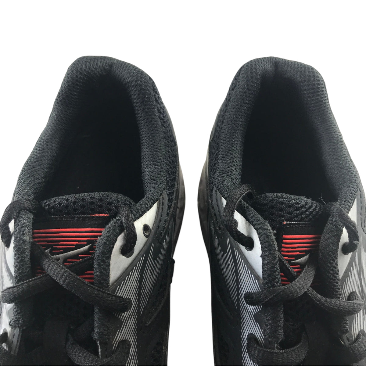 Mizuno Spark 4 size UK 5 black and dark grey running shoes