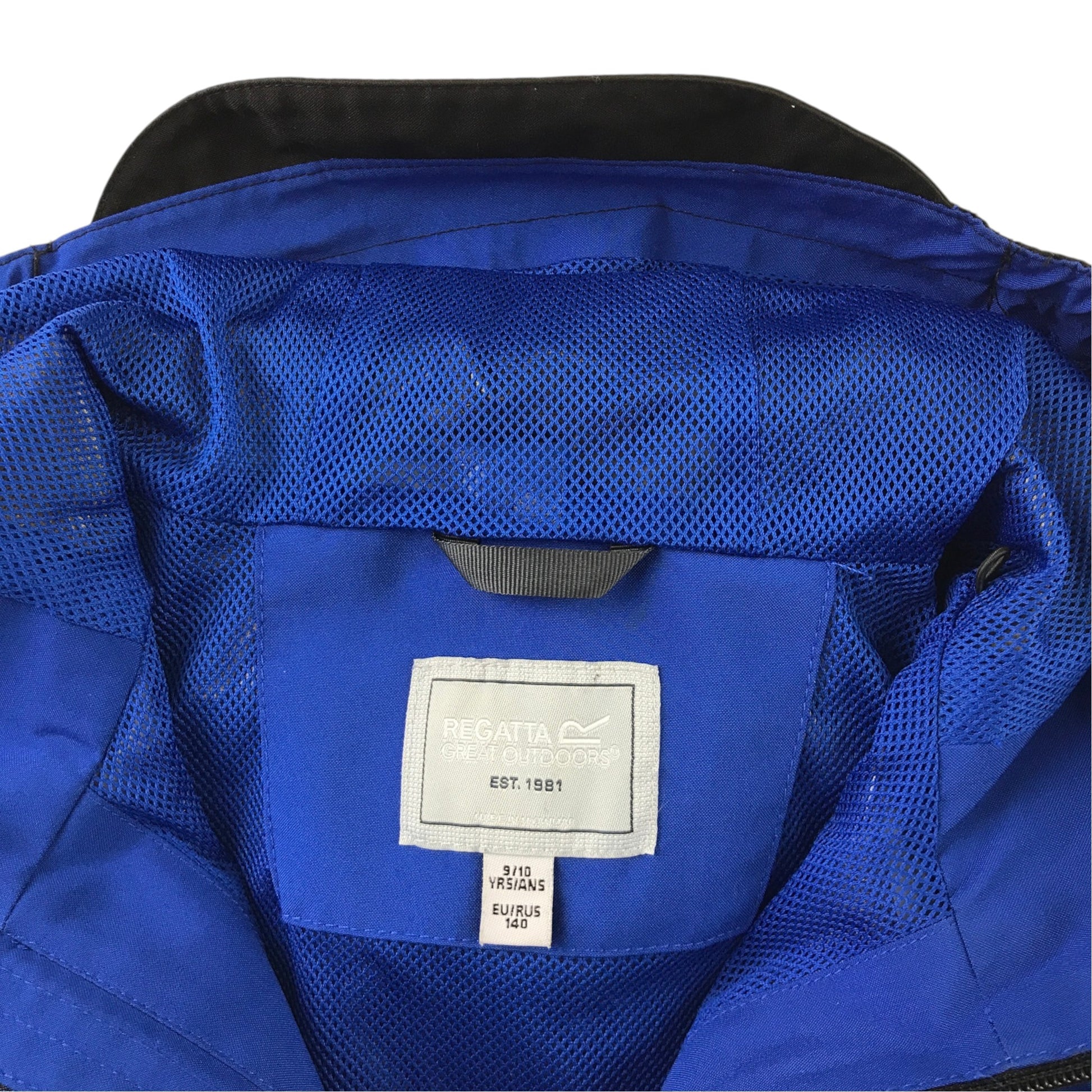 Regatta 9-10 years blue and black showerproof jacket polyester