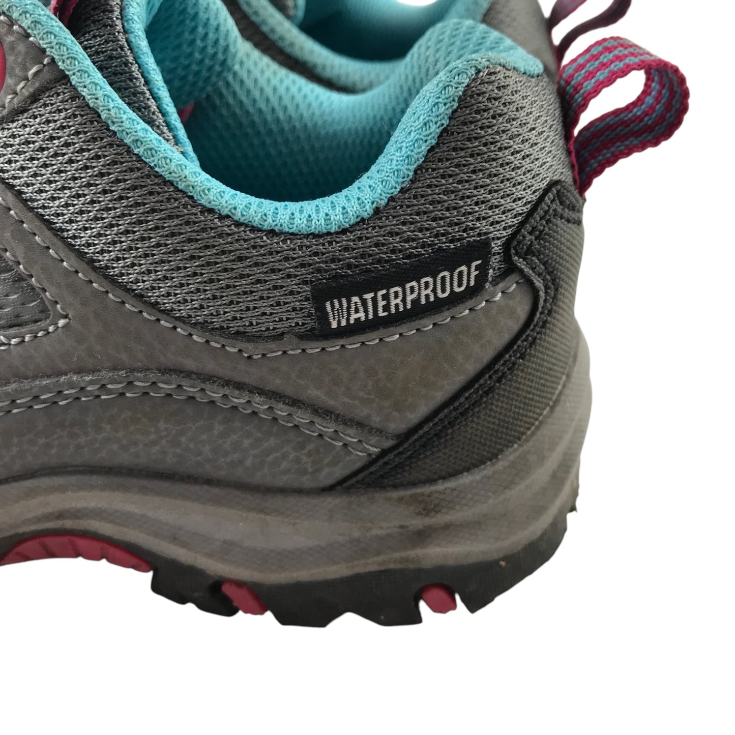 Trespass UK 12 jr grey walking shoes