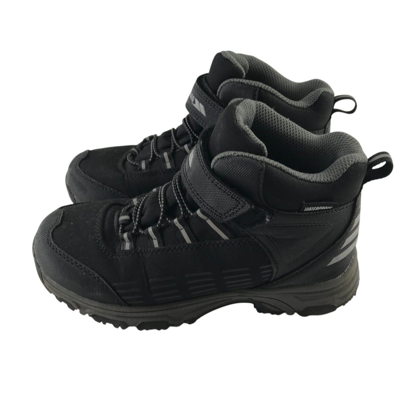 Trespass UK 2 black walking boots