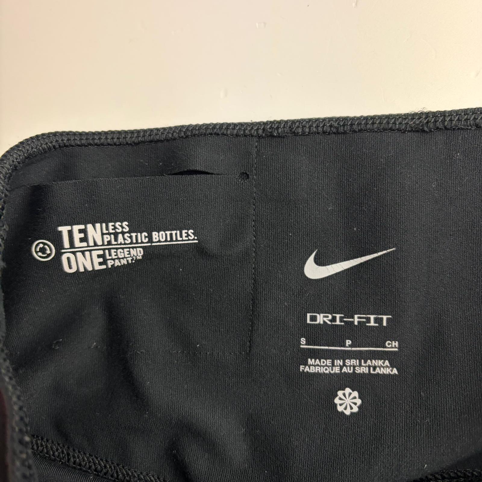 Preloved Nike Sports Leggings for Adults