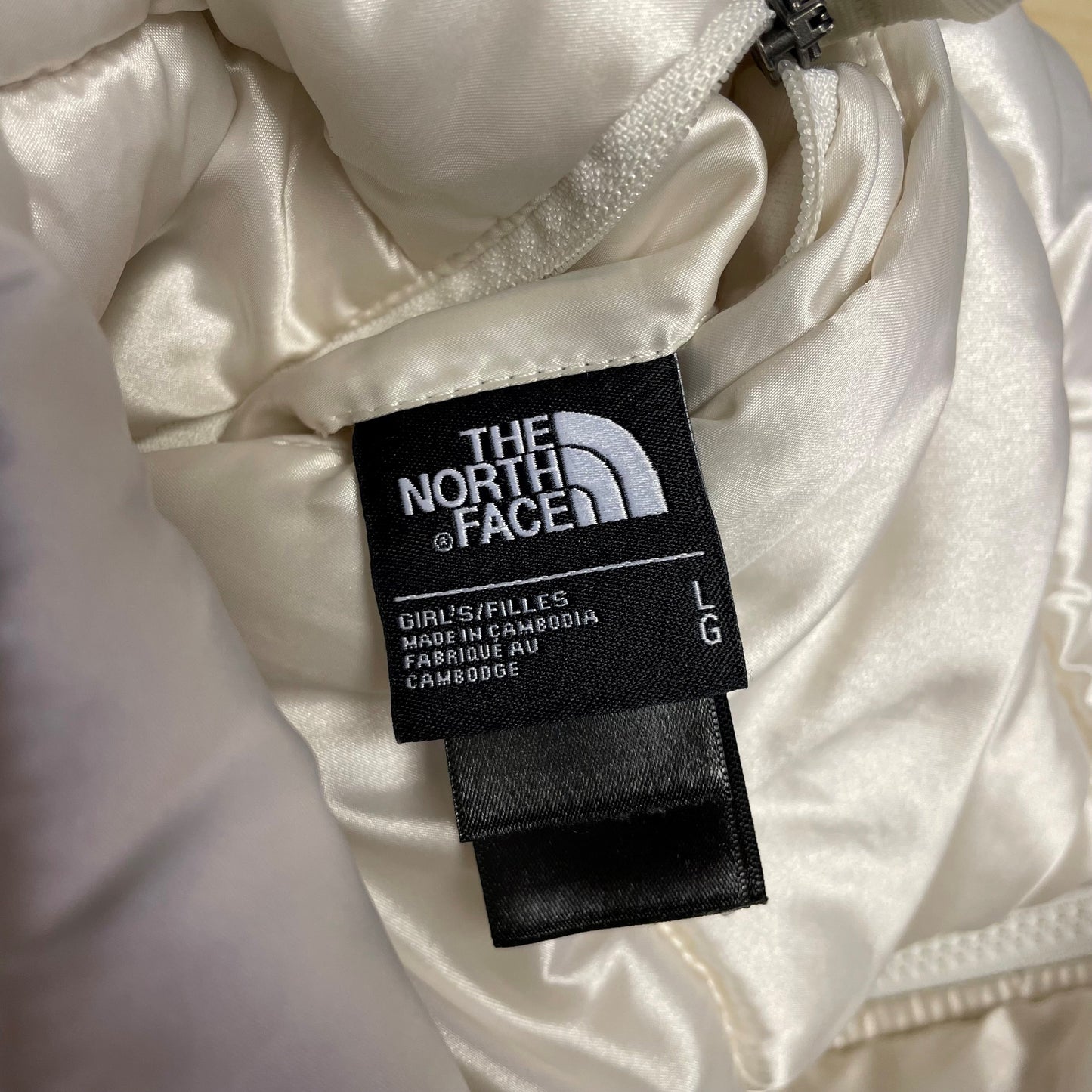 The North Face reversible jacket 11-12 years white and cream pattern puffer