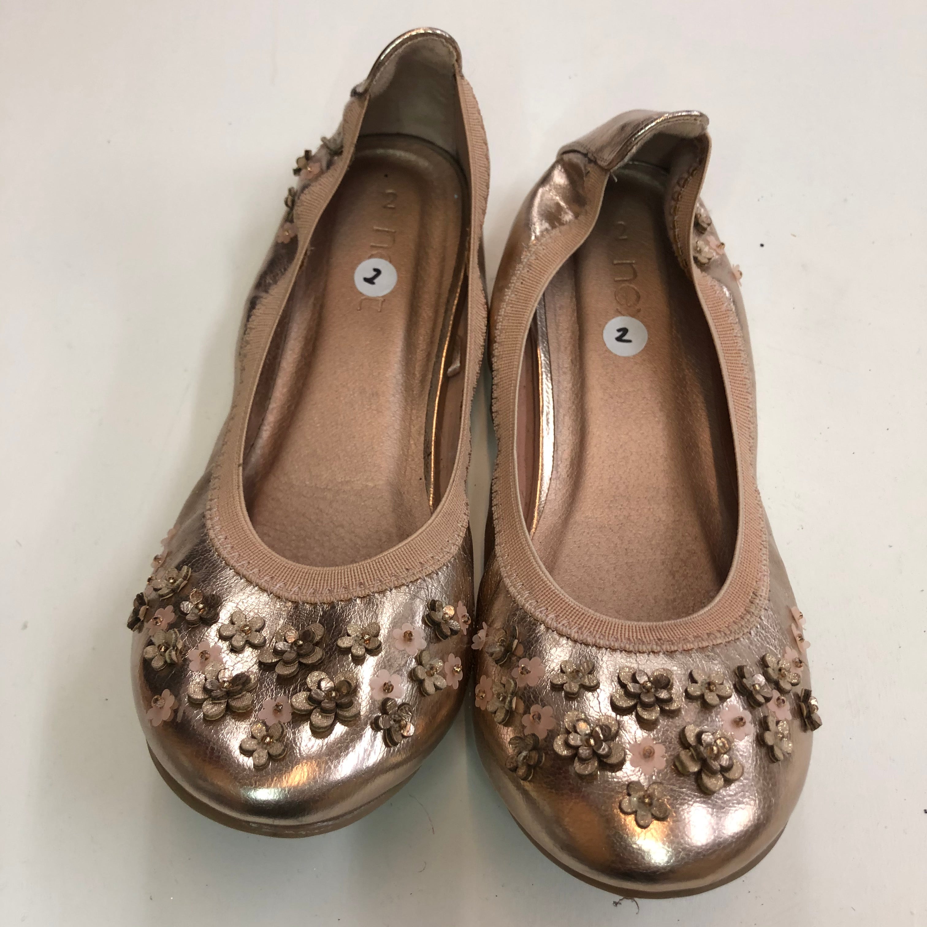 Size 2 sales ballet pumps