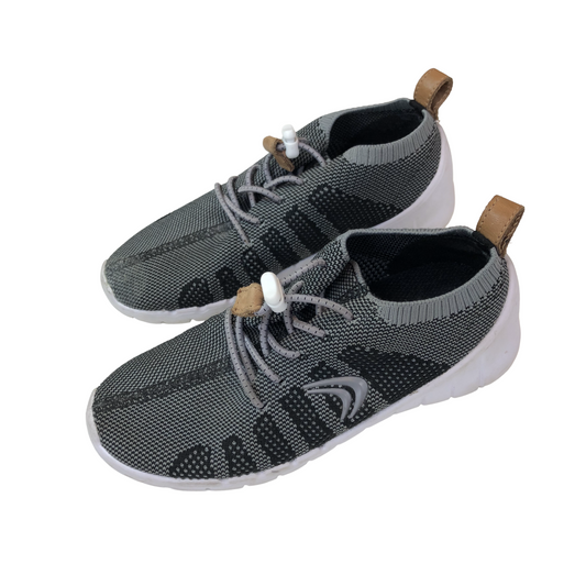Clarks Dark Grey Trainers Shoe Size 12.5 (jr)