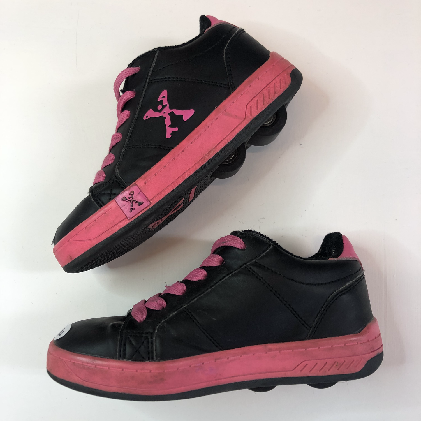 Heelys Black and Pink Trainers with Wheels Shoe Size 12 jr